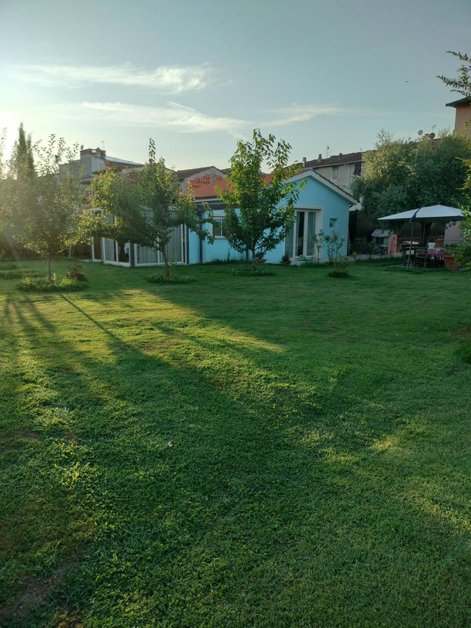 B&B La Rosa Nel Verde Lucca Exterior photo